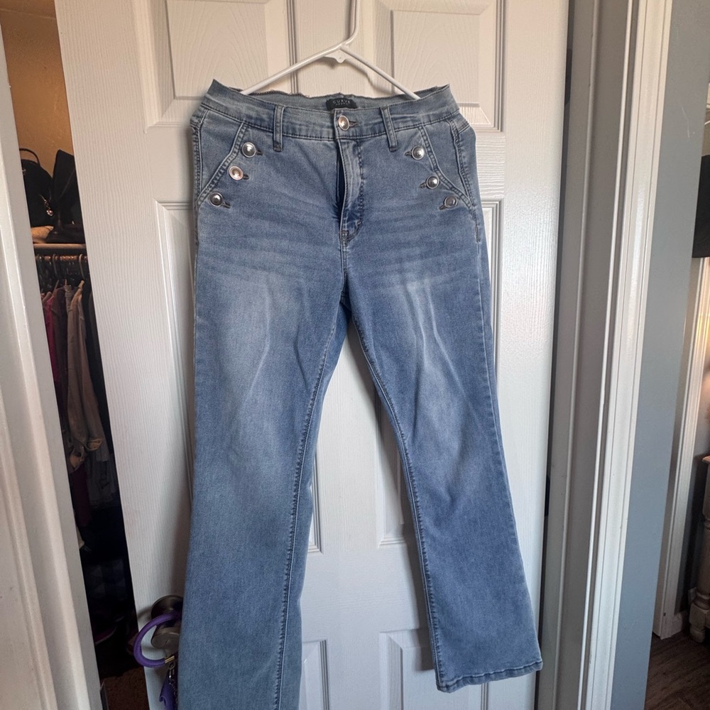 Curve 👖Women's Light Blue Boot Cut Jeans with Decorative Buttons